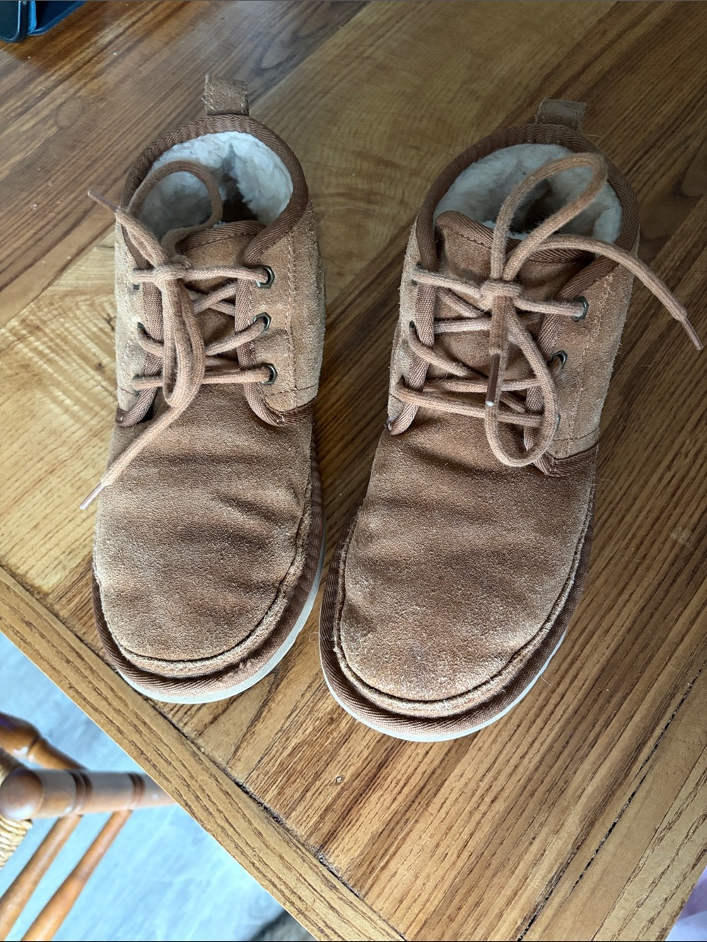 Women’s Suede Lace-Up Ugg Boots in Brown